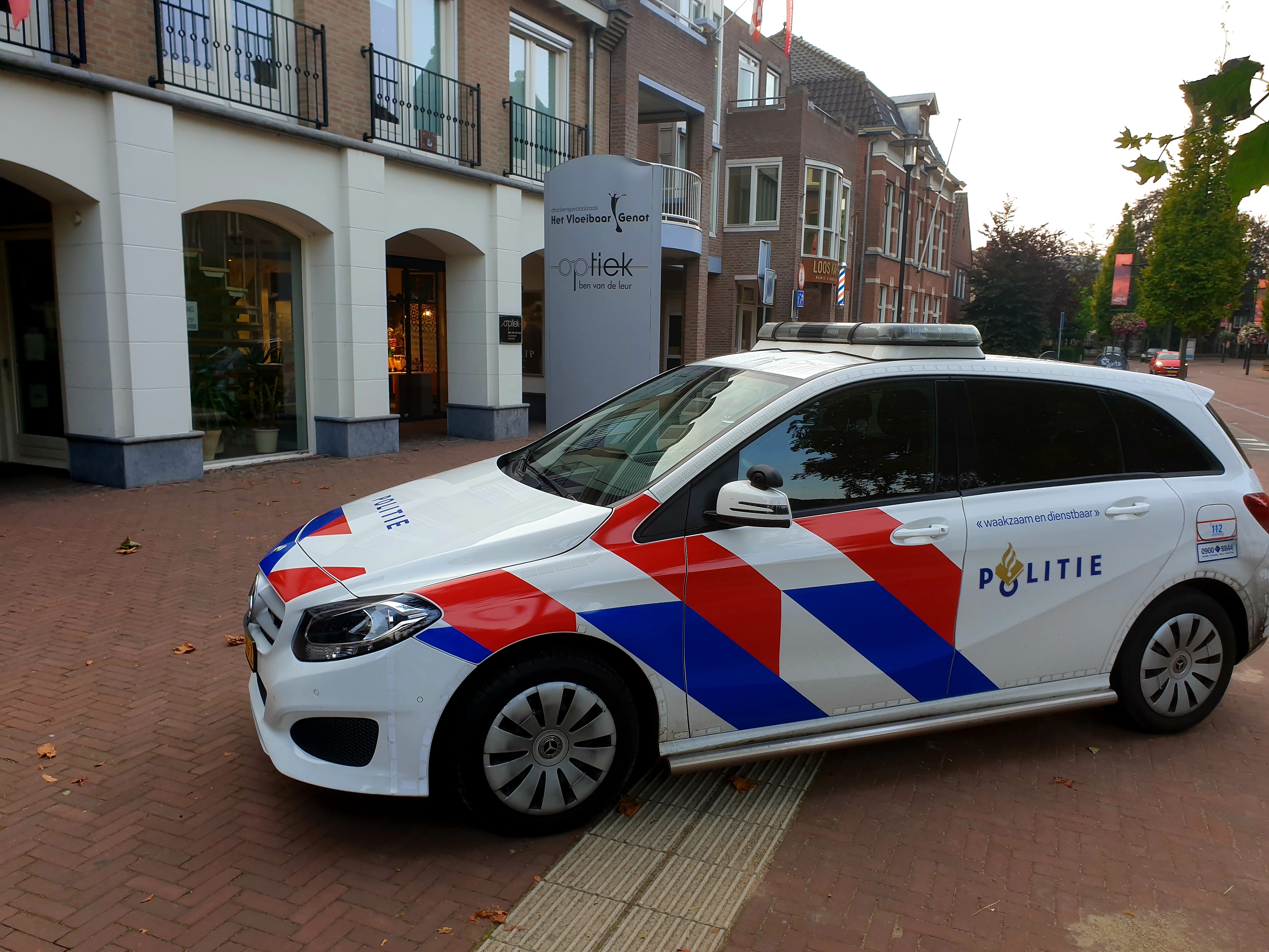 Inbraak bij Optiek Ben van de Leur in Heeze.